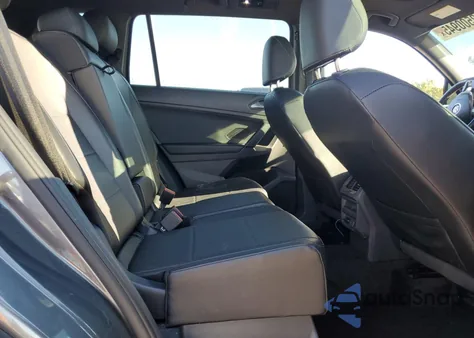 2019 Volkswagen Tiguan Se из США, поврежденный, VIN 3VV2B7AX2KM191798